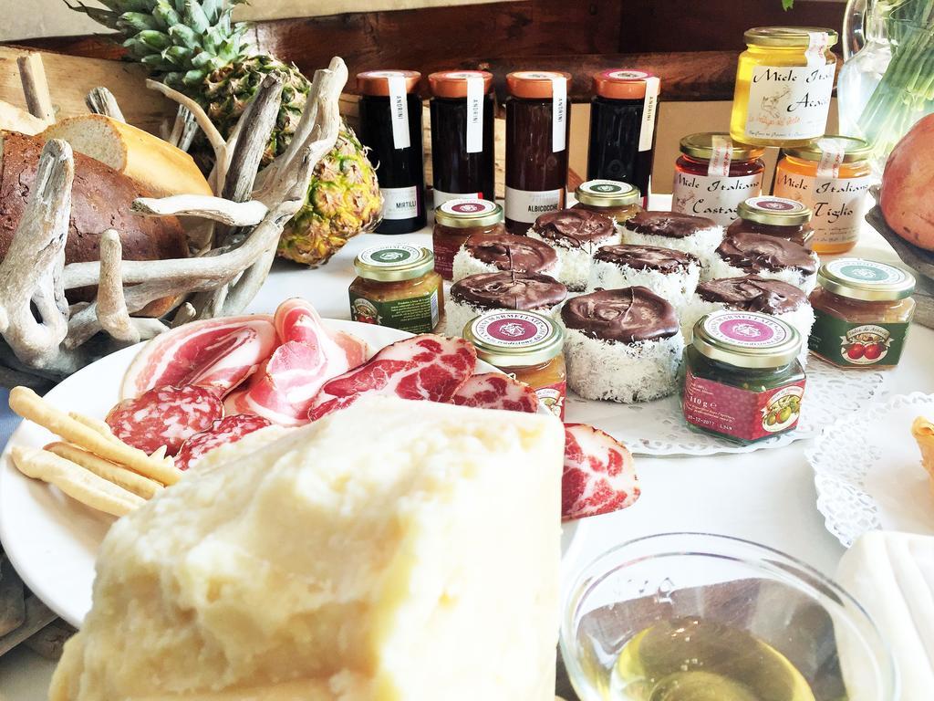 Bed and Breakfast La Casa Di Gabri Ізео Екстер'єр фото